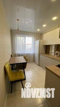 1-к квартира, посуточно, 54м2, 1/1 этаж