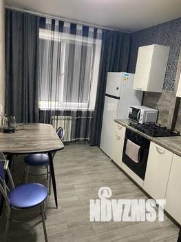 1-к квартира, посуточно, 40м2, 3/9 этаж