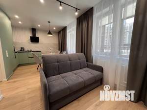 Студия квартира, посуточно, 43м2, 1/10 этаж