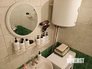 Студия квартира, посуточно, 35м2, 2/9 этаж