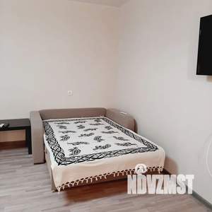 1-к квартира, посуточно, 40м2, 6/9 этаж