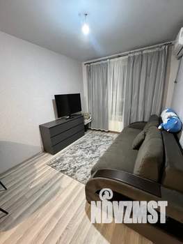 1-к квартира, посуточно, 38м2, 8/9 этаж