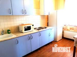 1-к квартира, посуточно, 43м2, 8/10 этаж