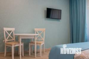 Студия квартира, посуточно, 20м2, 1/12 этаж