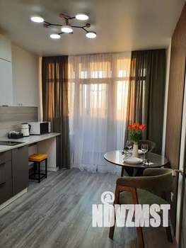 1-к квартира, посуточно, 35м2, 18/21 этаж