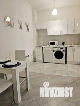 1-к квартира, посуточно, 47м2, 4/10 этаж