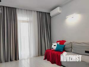 1-к квартира, посуточно, 38м2, 18/23 этаж