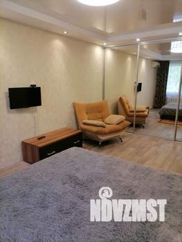 2-к квартира, посуточно, 40м2, 1/5 этаж