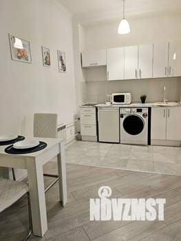 1-к квартира, посуточно, 47м2, 4/10 этаж