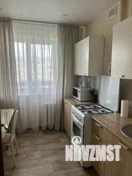 1-к квартира, посуточно, 39м2, 7/9 этаж