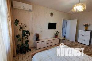 1-к квартира, посуточно, 35м2, 15/16 этаж