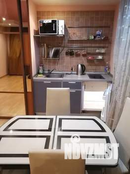 Студия квартира, посуточно, 44м2, 2/5 этаж