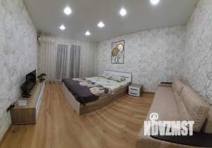 1-к квартира, посуточно, 40м2, 8/12 этаж