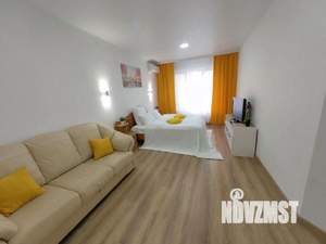 1-к квартира, посуточно, 55м2, 1/1 этаж