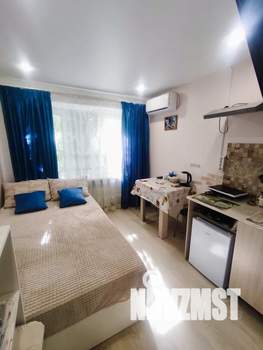 Студия квартира, посуточно, 12м2, 1/5 этаж