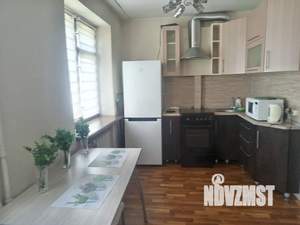 Студия квартира, посуточно, 41м2, 3/5 этаж