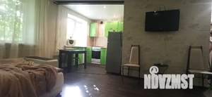 Студия квартира, посуточно, 36м2, 2/5 этаж