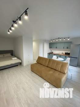 Студия квартира, посуточно, 38м2, 8/20 этаж