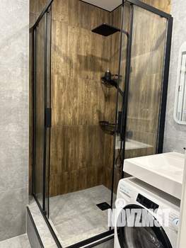 Студия квартира, посуточно, 35м2, 10/21 этаж
