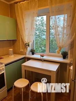 2-к квартира, посуточно, 48м2, 4/5 этаж