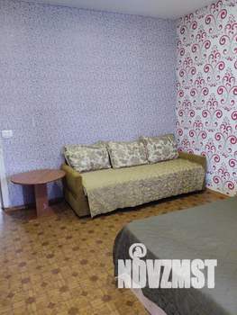 2-к квартира, посуточно, 40м2, 5/5 этаж