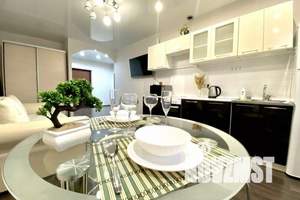 2-к квартира, посуточно, 49м2, 17/25 этаж