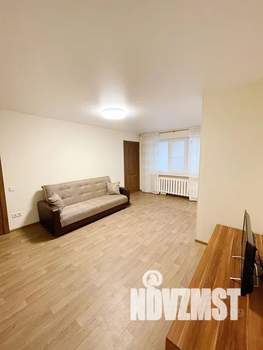 2-к квартира, посуточно, 52м2, 1/5 этаж