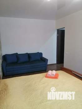 1-к квартира, посуточно, 35м2, 1/9 этаж