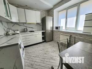 1-к квартира, посуточно, 38м2, 3/6 этаж