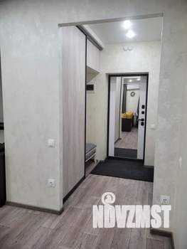 Студия квартира, посуточно, 32м2, 1/5 этаж