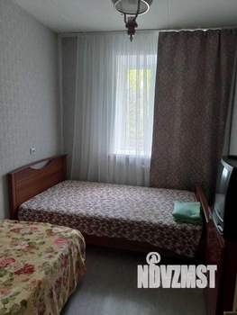 3-к квартира, посуточно, 50м2, 1/1 этаж