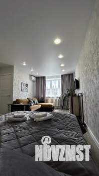 1-к квартира, посуточно, 30м2, 3/5 этаж