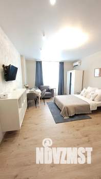 Студия квартира, посуточно, 32м2, 11/21 этаж