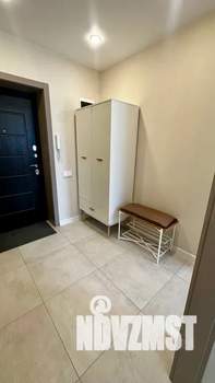 Студия квартира, посуточно, 35м2, 1/3 этаж