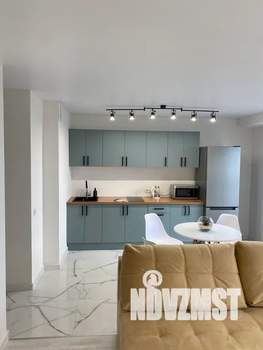 Студия квартира, посуточно, 38м2, 8/20 этаж