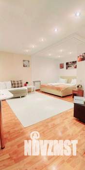 1-к квартира, посуточно, 37м2, 1/1 этаж