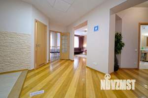 2-к квартира, посуточно, 100м2, 1/1 этаж