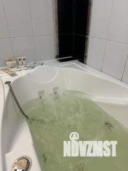 2-к квартира, посуточно, 68м2, 8/10 этаж