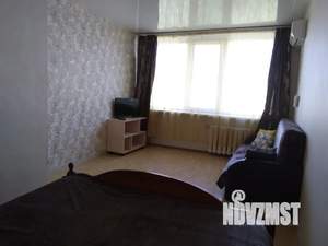 1-к квартира, посуточно, 32м2, 9/9 этаж