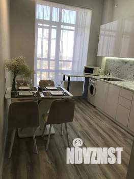 1-к квартира, посуточно, 39м2, 19/19 этаж