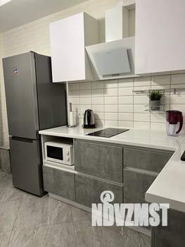 1-к квартира, посуточно, 46м2, 7/24 этаж