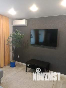 1-к квартира, посуточно, 42м2, 2/16 этаж