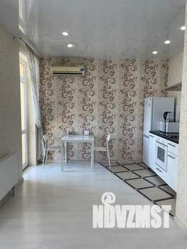 Студия квартира, посуточно, 33м2, 3/24 этаж