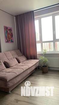 Студия квартира, посуточно, 33м2, 10/22 этаж