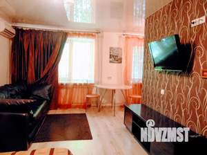 Студия квартира, посуточно, 33м2, 1/5 этаж