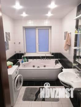 Студия квартира, посуточно, 44м2, 2/5 этаж