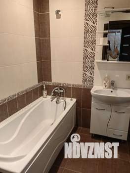 1-к квартира, посуточно, 53м2, 7/18 этаж