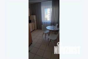 1-к квартира, посуточно, 37м2, 7/10 этаж