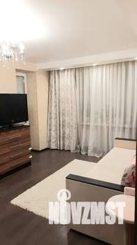 1-к квартира, посуточно, 38м2, 4/9 этаж