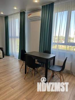 Студия квартира, посуточно, 32м2, 6/10 этаж